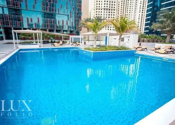 Luxurious 1 Bedroom Apartment In The Dubai Marina!