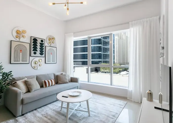 Luxurious 1 Bedroom Apartment In The Dubai Marina!