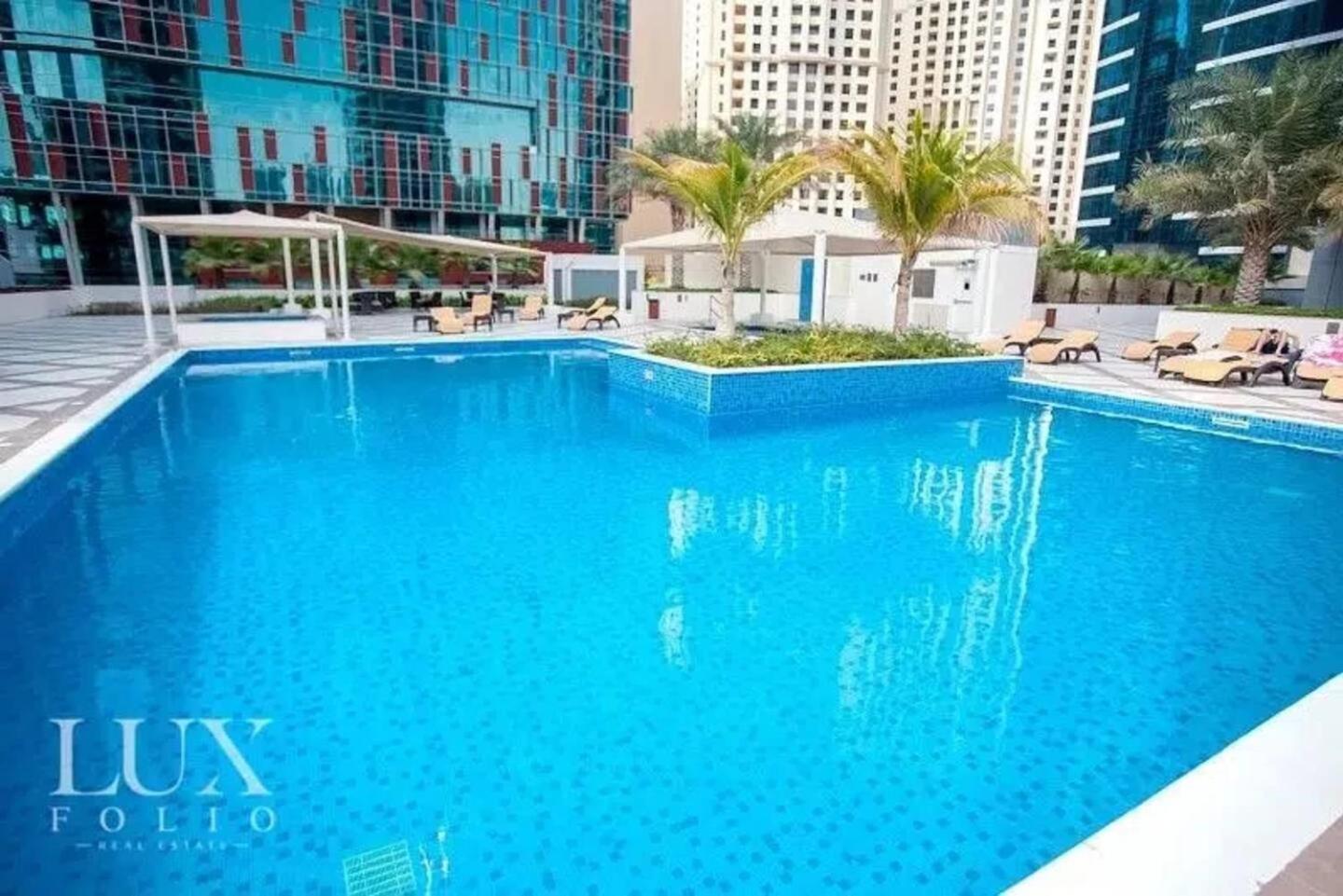 Apartment Luxurious 1 Bedroom In The Marina!