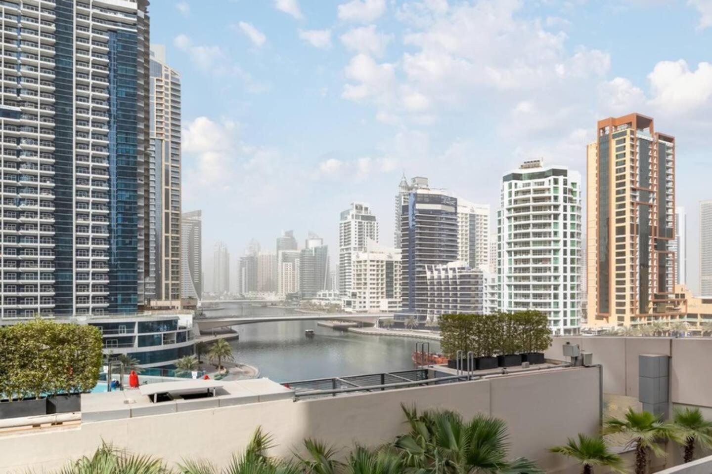 Luxurious 1 Bedroom In The Marina! Apartment *