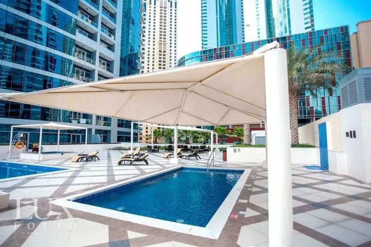 Luxurious 1 Bedroom In The Marina! *